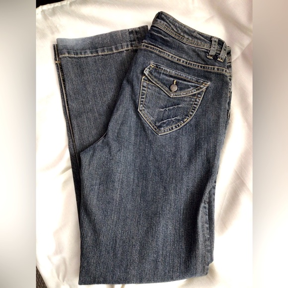 🌷2/$15 Additional Elle women’s jeans. Size 14. - Picture 1 of 3